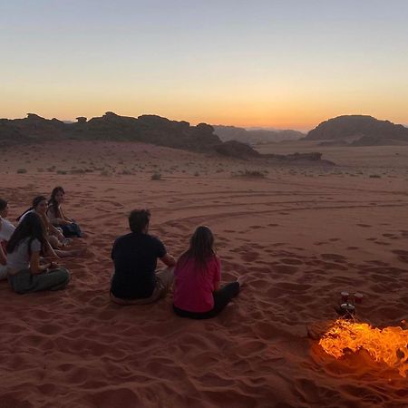 Wadi Rum Secrets Camp מראה חיצוני תמונה