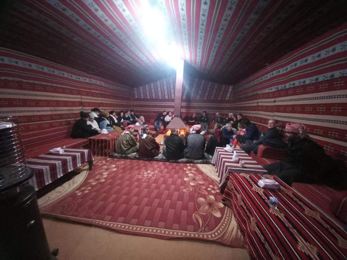 Wadi Rum Secrets Camp מראה חיצוני תמונה