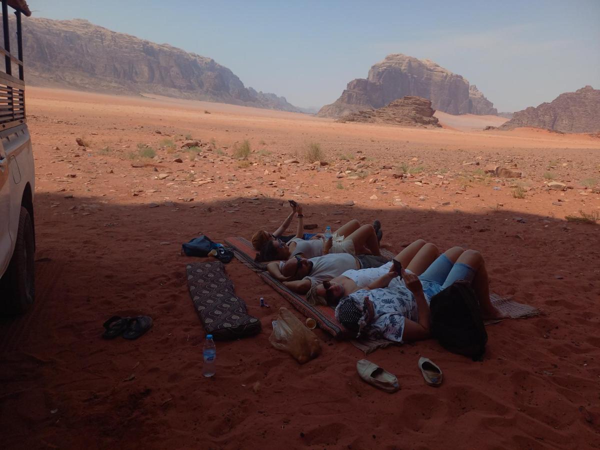 Wadi Rum Secrets Camp מראה חיצוני תמונה
