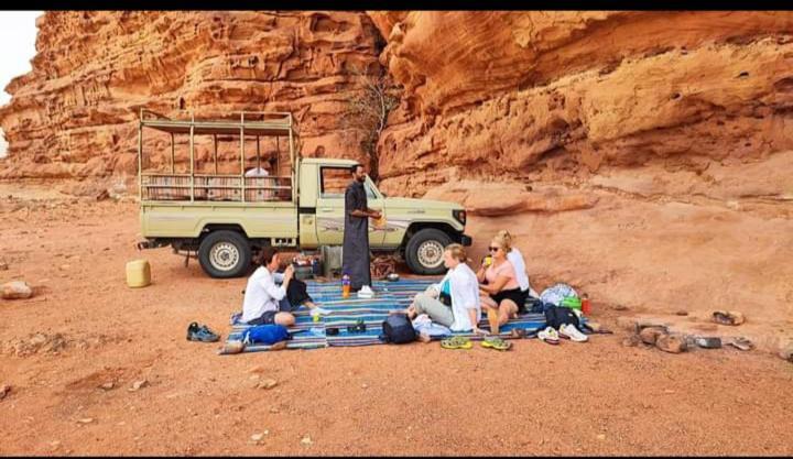 Wadi Rum Secrets Camp מראה חיצוני תמונה