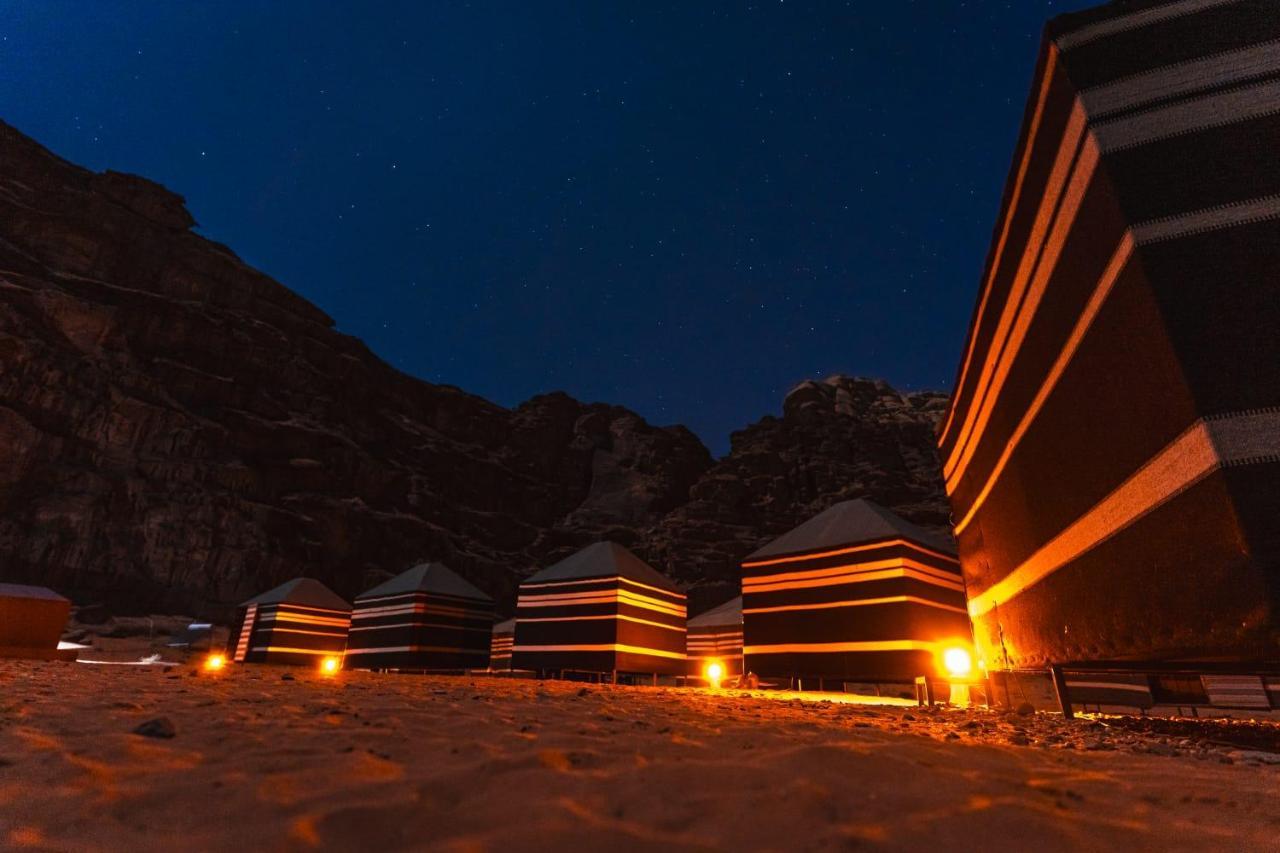 Wadi Rum Secrets Camp מראה חיצוני תמונה