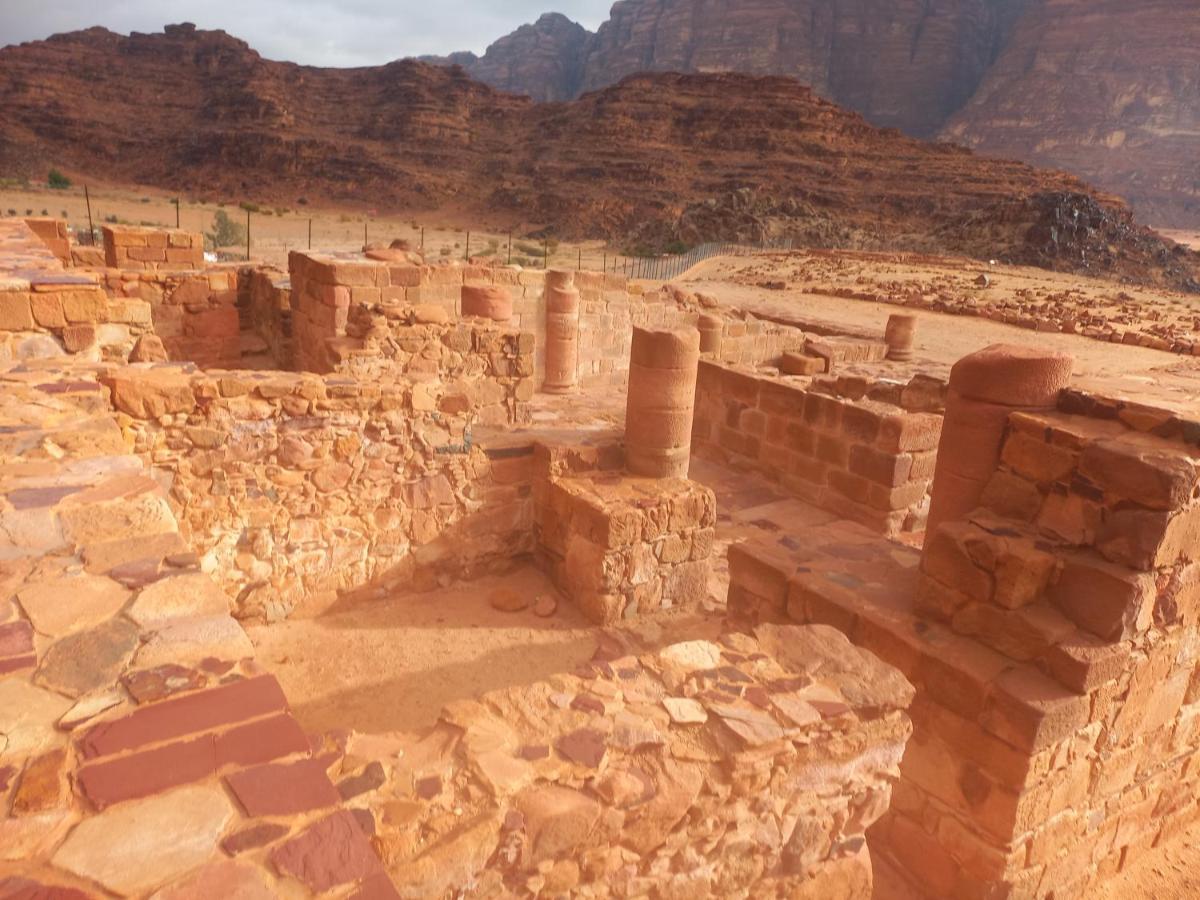 Wadi Rum Secrets Camp מראה חיצוני תמונה